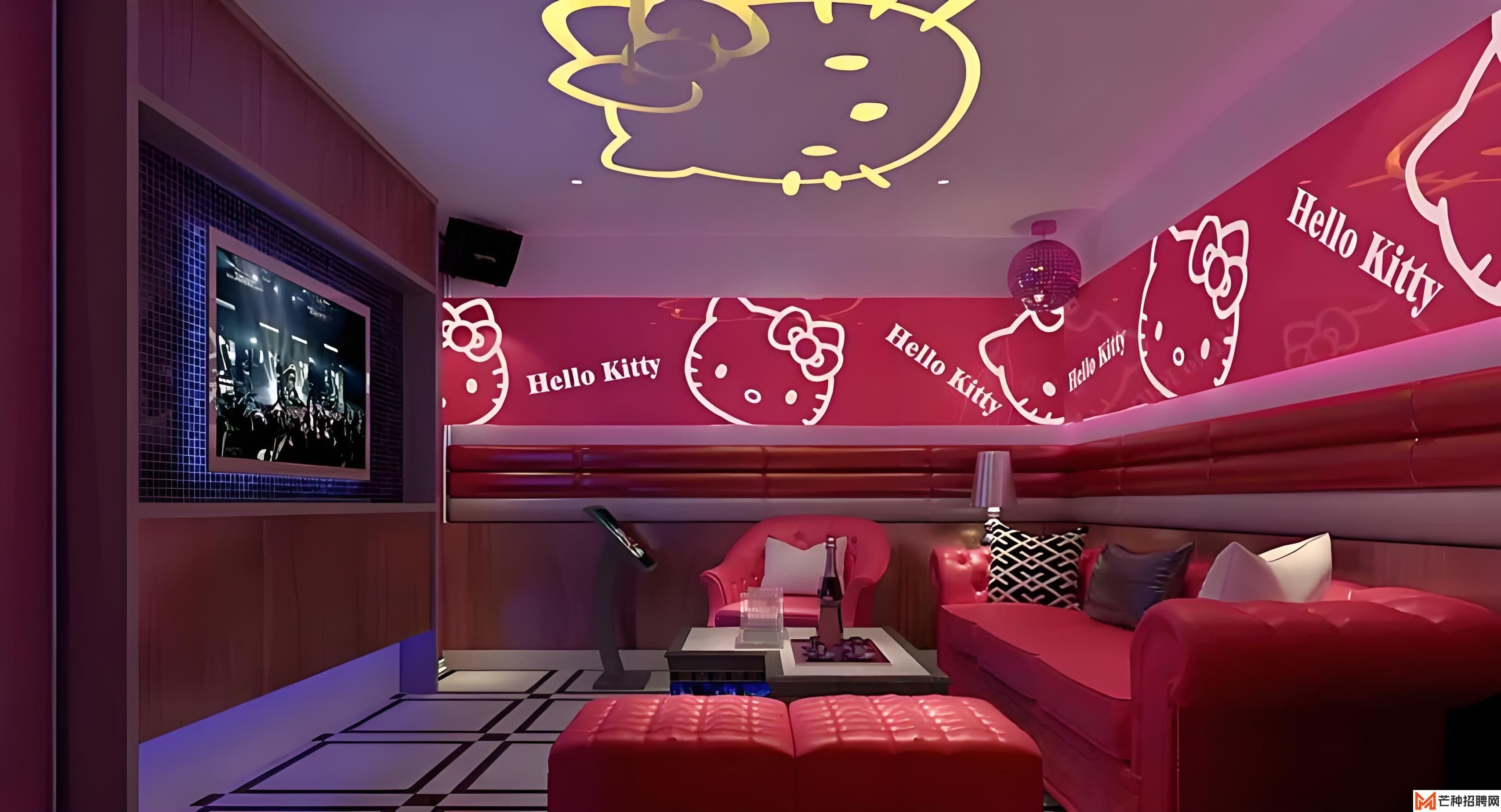 加入市中心酒吧，成为调酒师助理，快速成长的绝佳机会