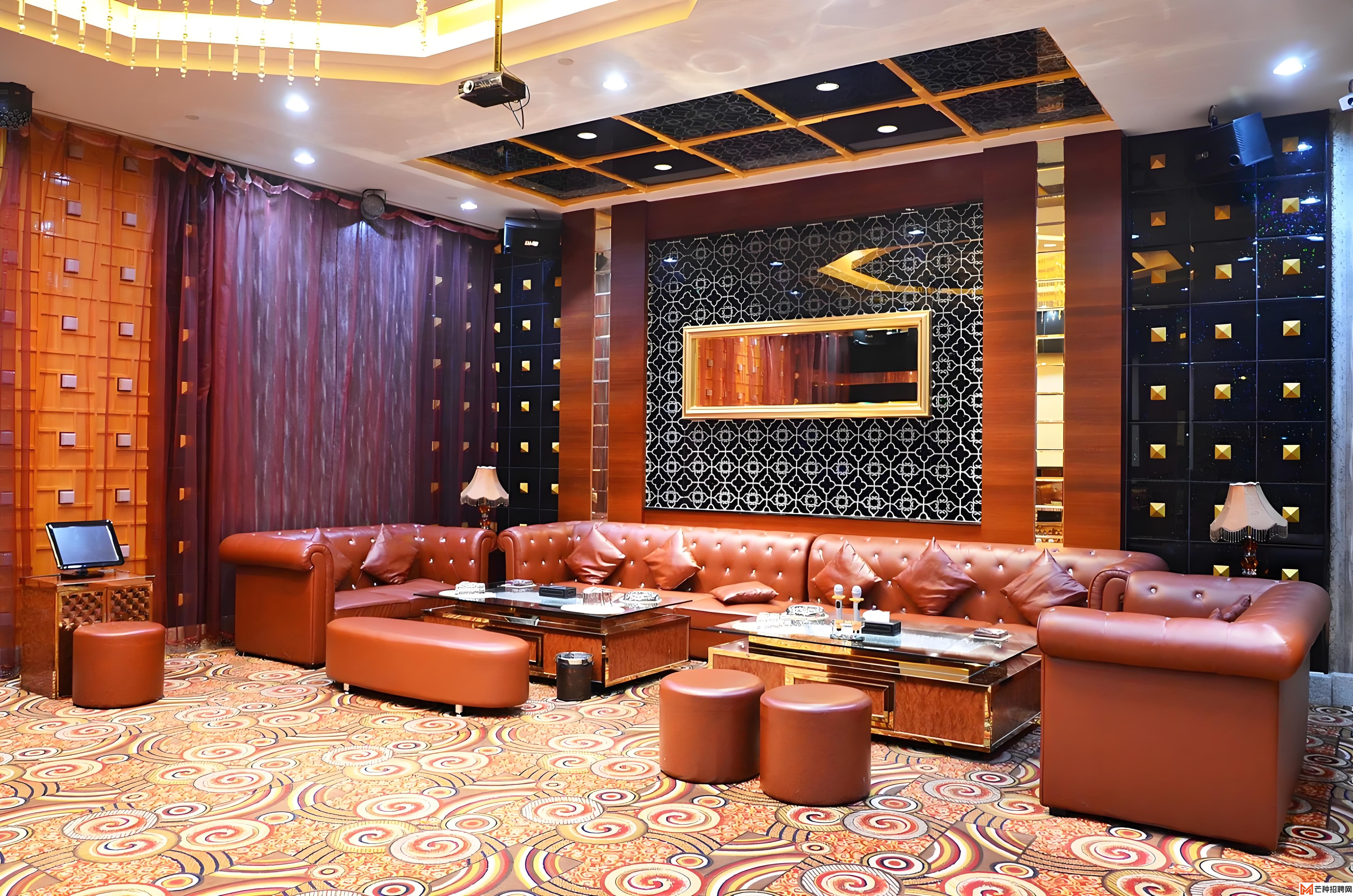 从社交恐惧到舞池中心：夜场如何改变一个人的性格